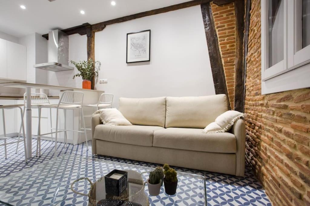 Etxeburu Apartment Bilbao Exterior photo