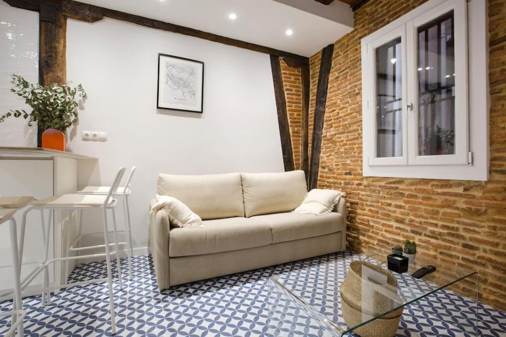 Etxeburu Apartment Bilbao Exterior photo
